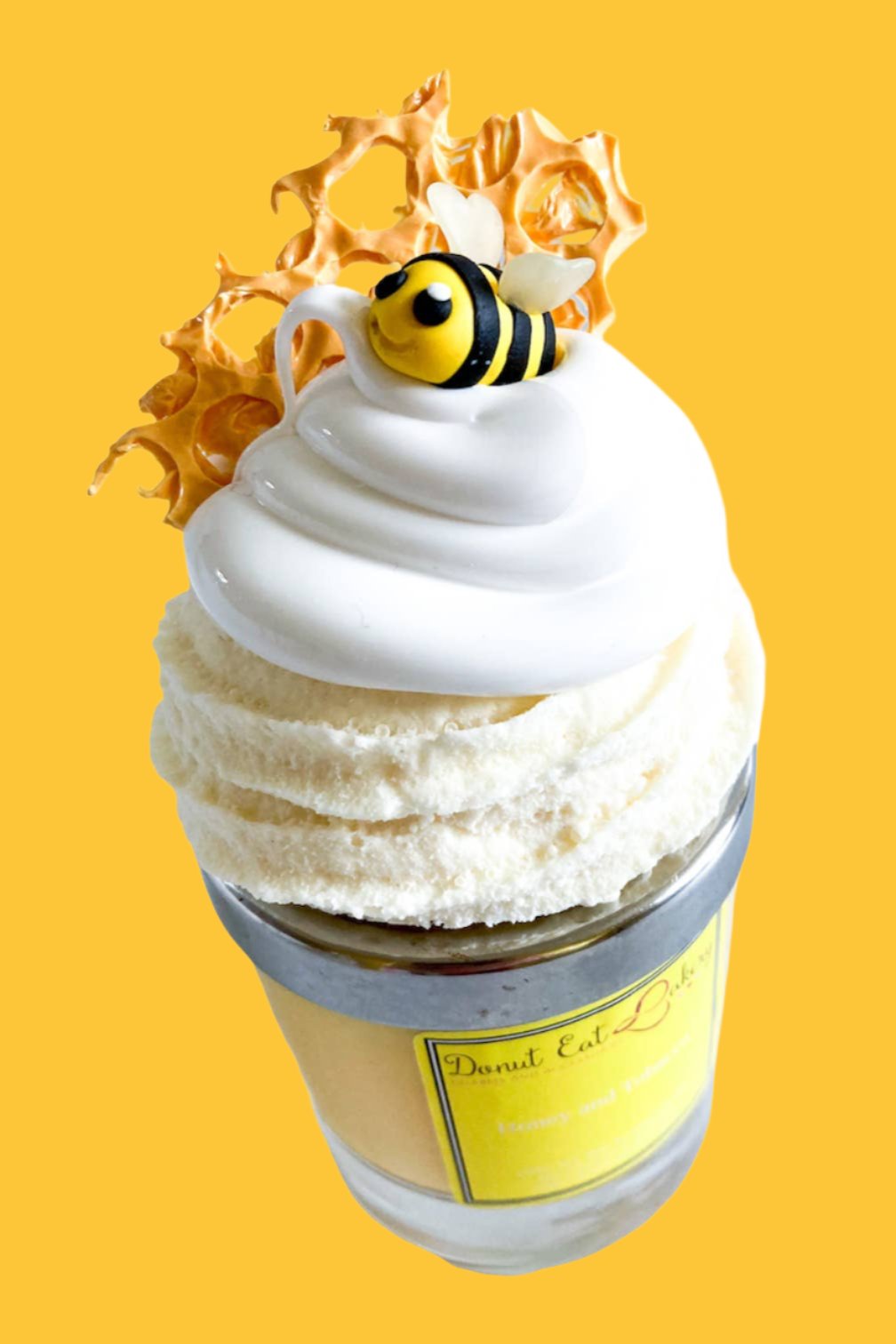 *Candle - Decorative Lid Honey and Tobacco Cupcake