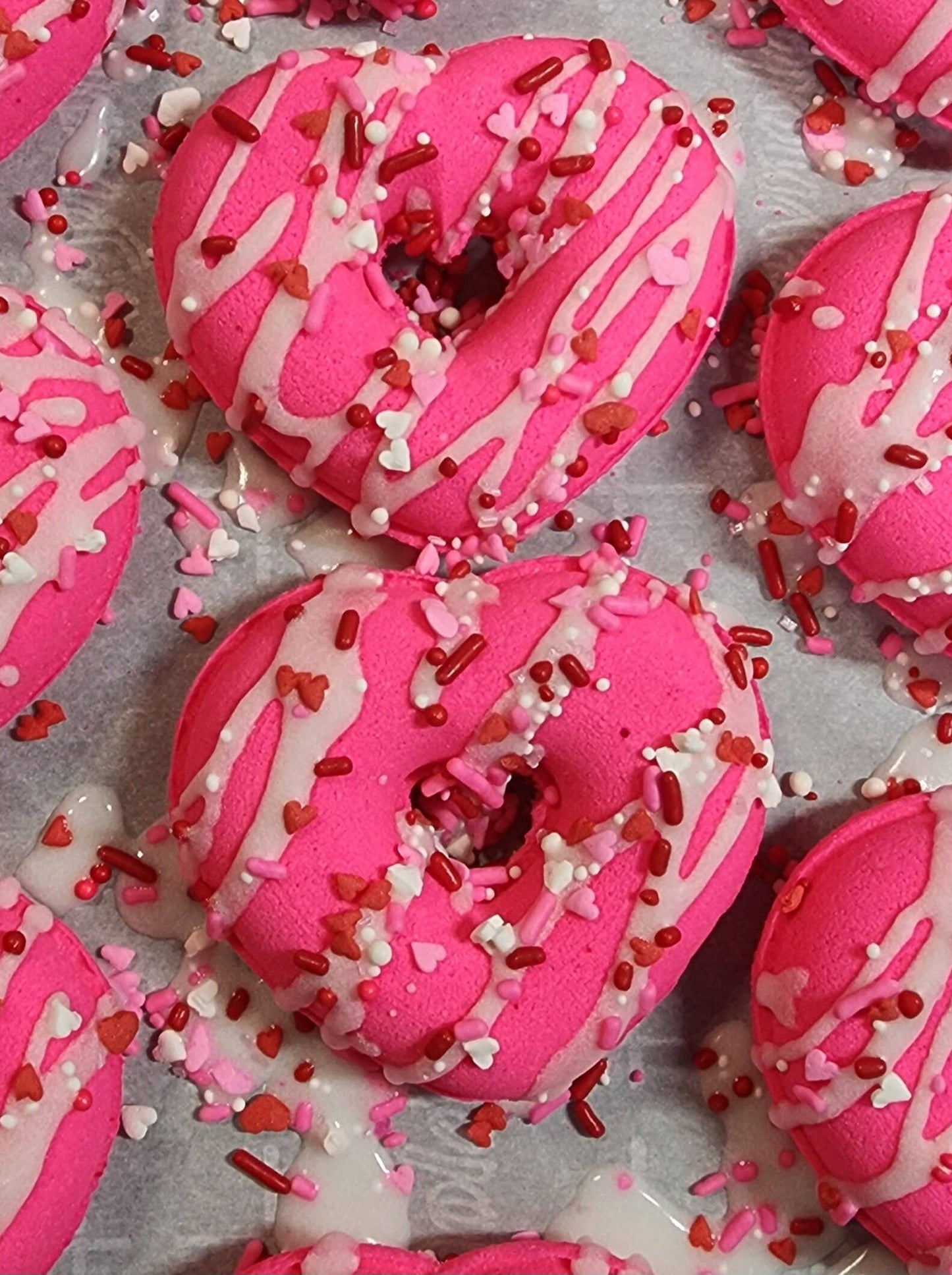 Bath Bomb - Heart Donut