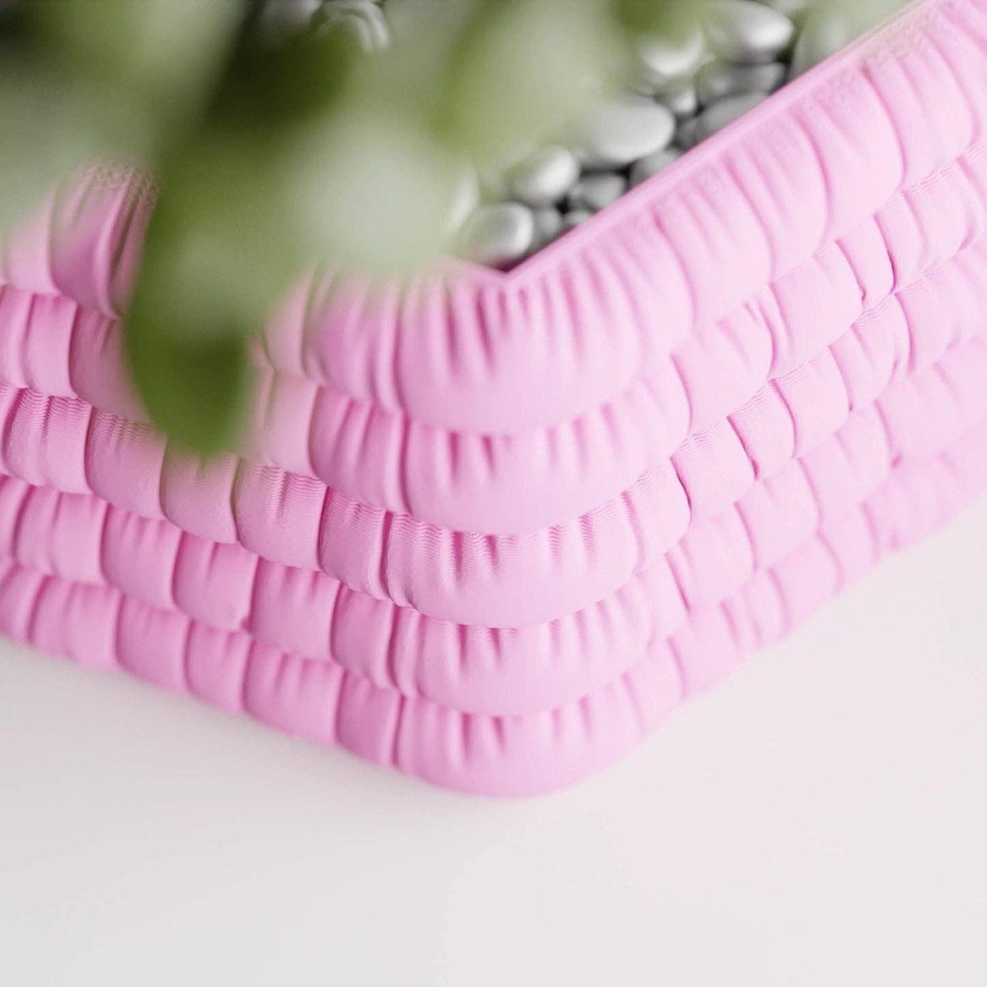 Plant Pot - Hexagon Puffer Pink lge