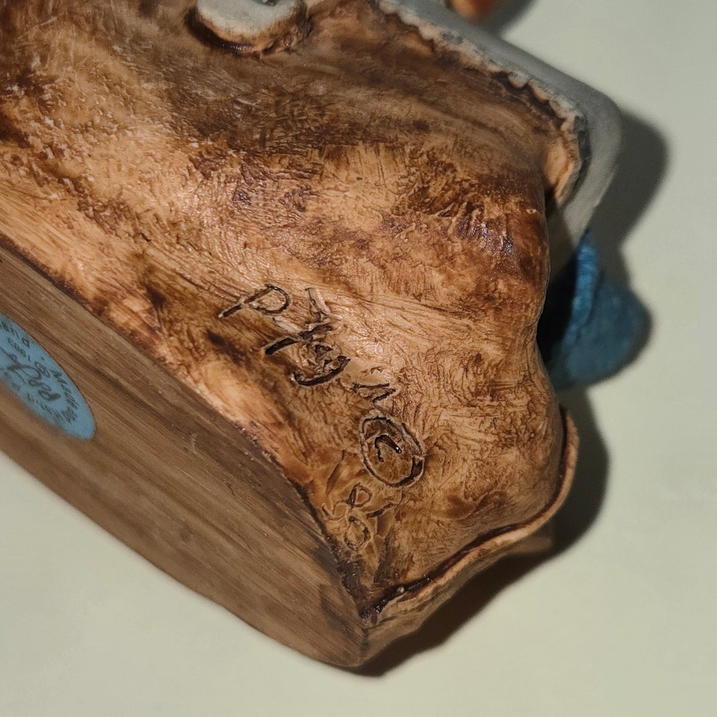 Figurine - Peter Fagan - bag