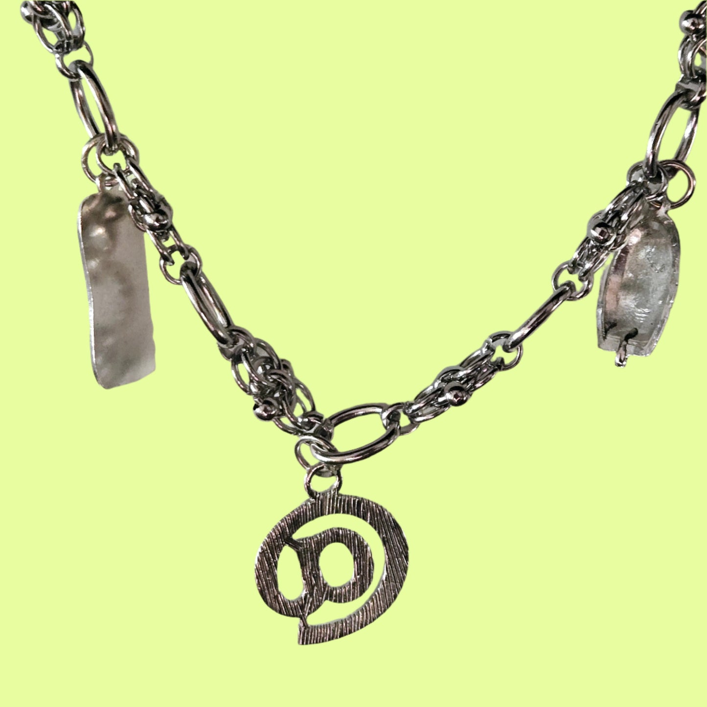 Necklace - oval/lace chain keyboard/mouse/@