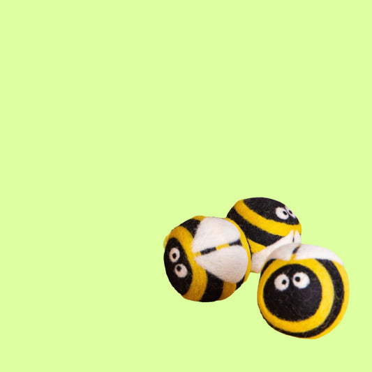 Dryer Balls: F 100% NZ wool bee