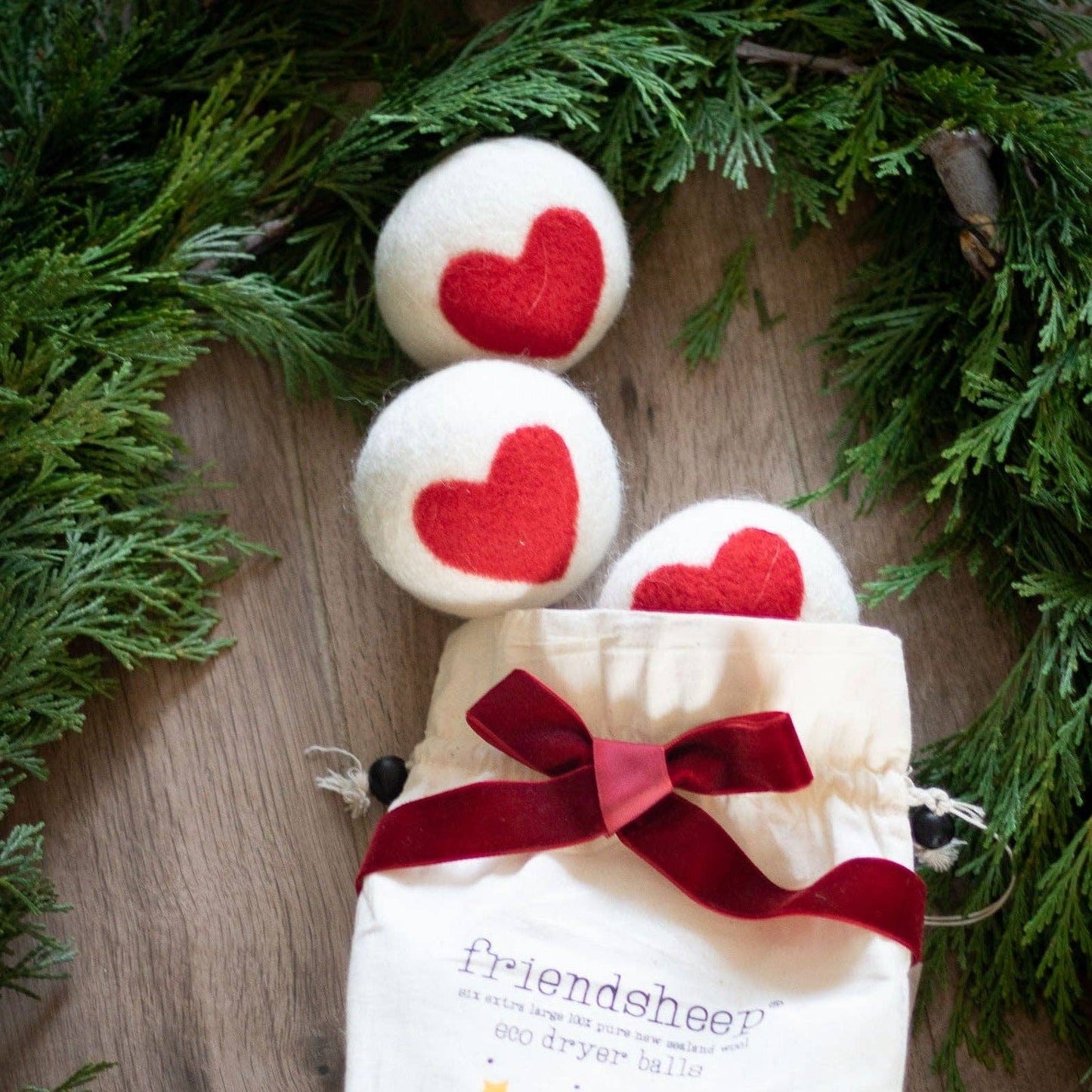 Dryer Ball - F 100% NZ wool red heart
