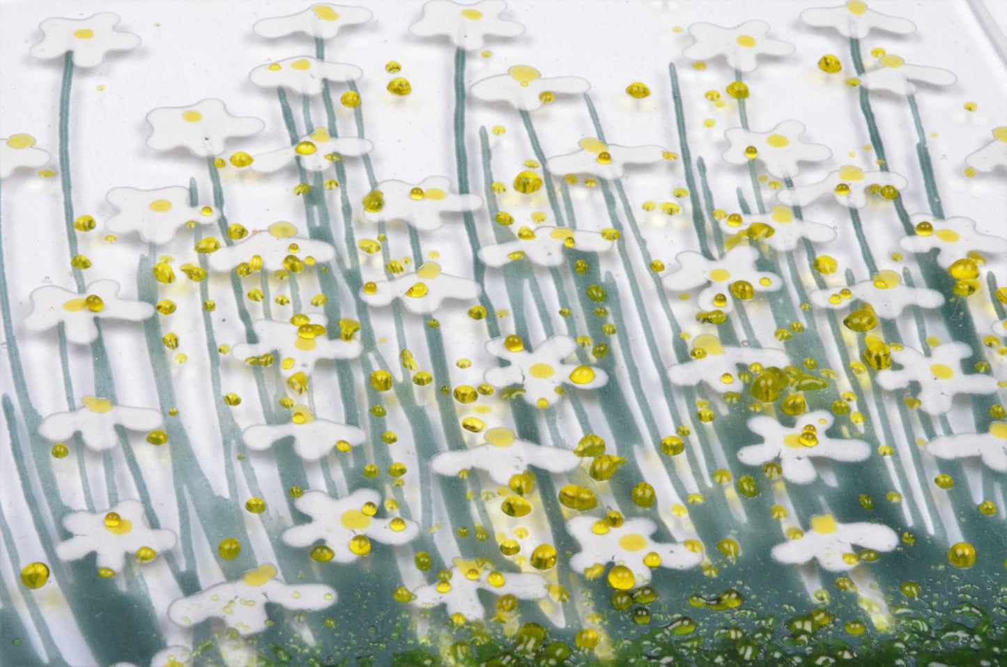 Token - Handmade Fused Glass - Daisy